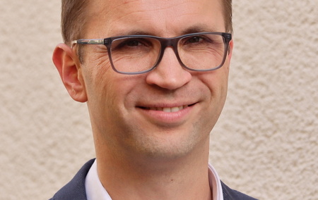 Dr. Stefan Heining